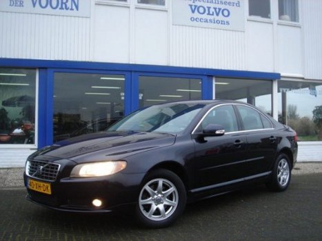 Volvo S80 - 2.5T MOMENTUM, AUT, LEDER, NAVI, 1E EIG, ORG.NL, TOPSTAAT - 1