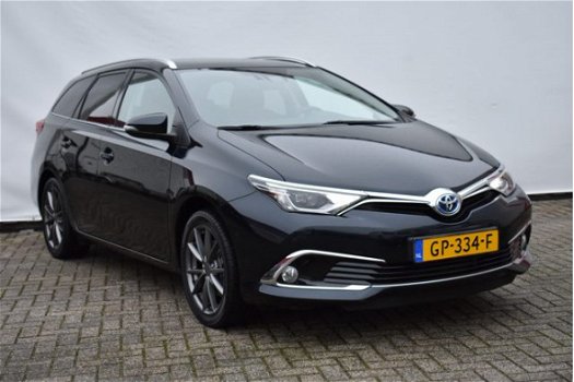 Toyota Auris Touring Sports - 1.8 HYBRID LEASE PRO - LEDER - PANORAMADAK - NAVIGATIE - 1