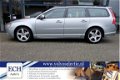 Volvo V70 - 2.4 D5 175 pk R-Design Automaat, Schuifdak, Leer, Navi - 1 - Thumbnail