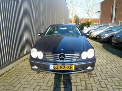 Mercedes-Benz CLK-klasse Coupé - 200 K. Elegance /Automaat/Leer/navigatie - 1