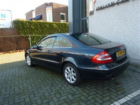 Mercedes-Benz CLK-klasse Coupé - 200 K. Elegance /Automaat/Leer/navigatie - 1