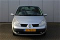 Renault Scénic - Scenic 1.6-16V BUSINESS LINE - 1 - Thumbnail