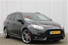 Ford Focus Wagon - 2.0 EcoBoost ST-3 250PK VOL OPTIES