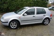 Volkswagen Golf - 1.8-5V Comfortline RIJDT PRAKTISCH NIEUW MET APK TOT 17-09-2020