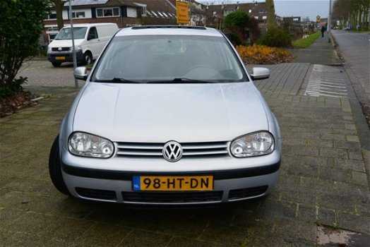 Volkswagen Golf - 1.8-5V Comfortline RIJDT PRAKTISCH NIEUW MET APK TOT 17-09-2020 - 1