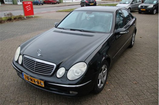 Mercedes-Benz E-klasse - 270 CDI Avantgarde | Stoelverwarming | Navigatie | Leder | Trekhaak | Xenon - 1