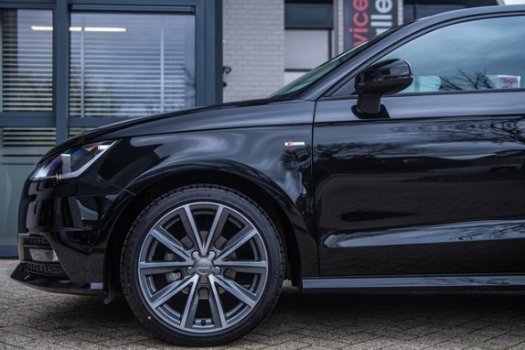 Audi A1 Sportback - 1.0 TFSI Pro Line +, 82 PK, S-line, Black/Line, 17'', Concert Radio, Nieuwstaat - 1