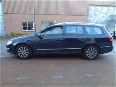 Volkswagen Passat Variant - 2.0 TDI Sportline PDC, Clima, Cruise control