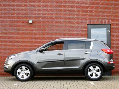 Kia Sportage - 2.0 X-ecutive Plus Pack Navigatie/Camera/PDC - 1