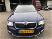 Skoda Superb Combi - 1.8 tsi 118kw dsg aut. elegance - panoramdak groot - xenon - navi - 18 inch - p - 1 - Thumbnail