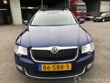 Skoda Superb Combi - 1.8 tsi 118kw dsg aut. elegance - panoramdak groot - xenon - navi - 18 inch - p