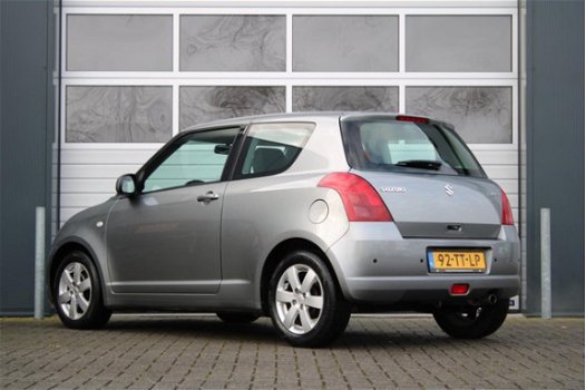 Suzuki Swift - 1.5 GLS Automaat Airco/Stuurbekrachtiging/Elek.Ramen/C.V./PDC/LM.Velgen/139.605km - 1