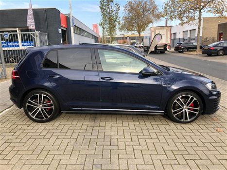 Volkswagen Golf - 2.0 TDI GTD s&s/pano/leder/xenon/led/navi/dynaudio/bomvol opties - 1