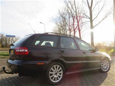 Volvo V40 - 1.8 Aut. Summum met Airco & Vele Opties