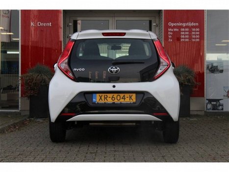 Toyota Aygo - 1.0 VVT-i x-play 5drs Airco Parkeercamera - 1