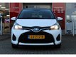 Toyota Yaris - 1.5 Hybrid Aspiration Bi-Tone Automaat 5drs - 1 - Thumbnail