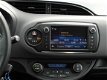 Toyota Yaris - 1.5 Hybrid Aspiration Bi-Tone Automaat 5drs - 1 - Thumbnail