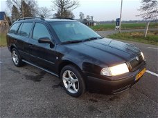 Skoda Octavia Combi - 1.9 TDI Rider MET A.P.K. TOT SEPT 2020 (CLIMA)