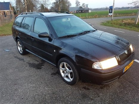 Skoda Octavia Combi - 1.9 TDI Rider MET A.P.K. TOT SEPT 2020 (CLIMA) - 1