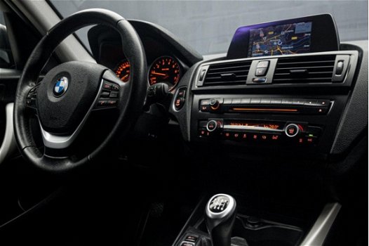 BMW 1-serie - 116i High Executive Sport (NAVIGATIE, XENON, CRUISE, SPORTSTOELEN, PDC, CLIMATE, LM VE - 1
