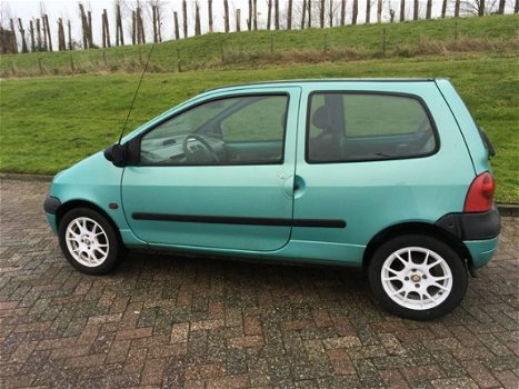 Renault Twingo - 1.2 Prima auto, nette staat, weinig kms. - 1