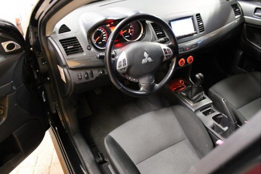 Mitsubishi Lancer Sports Sedan - 1.8 Intense Nap.Navi.LPG.Xenon.Kenwood Surround set.Clima - 1