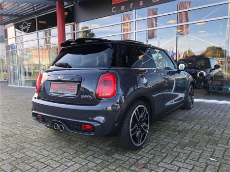 Mini Mini Cooper - 2.0 S Serious Business EINDEJAARSAANBIEDING - 1