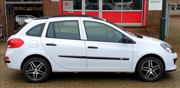 Renault Clio Estate - 1.2 TCE Corporate - 1