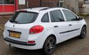 Renault Clio Estate - 1.2 TCE Corporate - 1 - Thumbnail