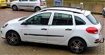 Renault Clio Estate - 1.2 TCE Corporate - 1 - Thumbnail