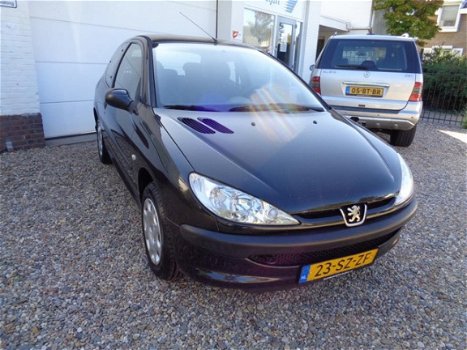 Peugeot 206 - 1.4 One-line 2006 NWE APK: 28-11-2020 NAP - 1