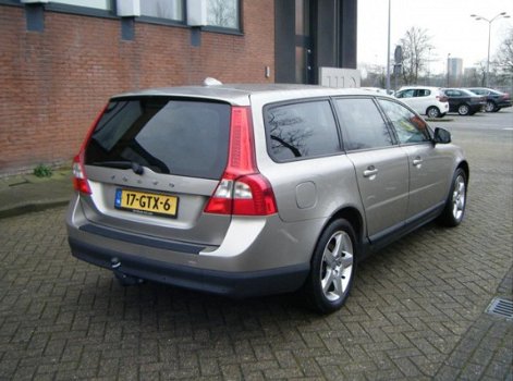 Volvo V70 - 2.0D Momentum Leder Navigatie 3650EX.BPM - 1