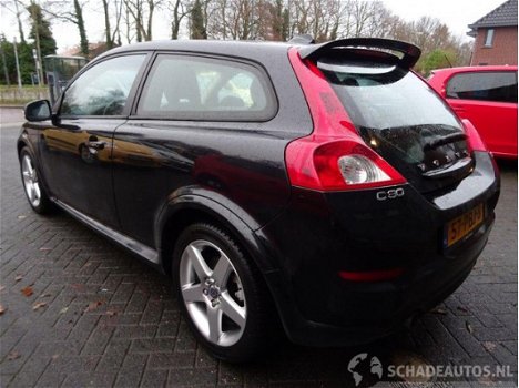 Volvo C30 - 2.0 D3 Kinetic 110kw clima navi - 1