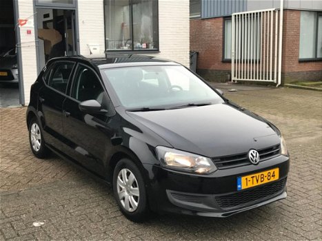 Volkswagen Polo - 1.2 Easyline Airco/ 5DR/ El. raam/ NAP/ APK - 1