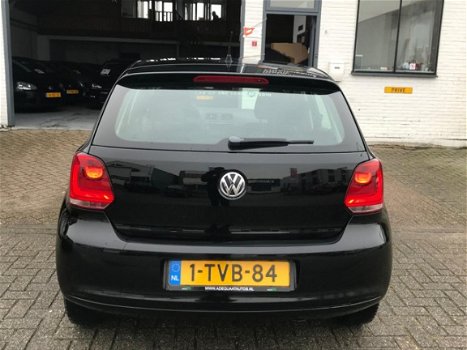 Volkswagen Polo - 1.2 Easyline Airco/ 5DR/ El. raam/ NAP/ APK - 1