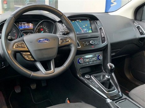 Ford Focus Wagon - 1.0 125 PK Titanium | Cruise control | LED dagrijverlichting | Parkeer assistent - 1
