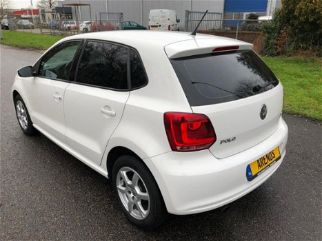 Volkswagen Polo - 1.4-16V Groot scherm LM velgen Mooie auto - 1