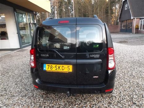 Dacia Logan MCV - 1.6-16V Blackline 7 pers en airco + trekhaak - 1