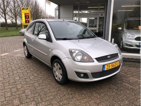 Ford Fiesta - 1.4 TDCi Futura Airco, Privacy Glass - 1