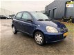 Toyota Yaris - 1.3-16V VVT-i YORIN ( 5 DRS / LAGE KM / NAP / APK / AIRCO ) - 1 - Thumbnail