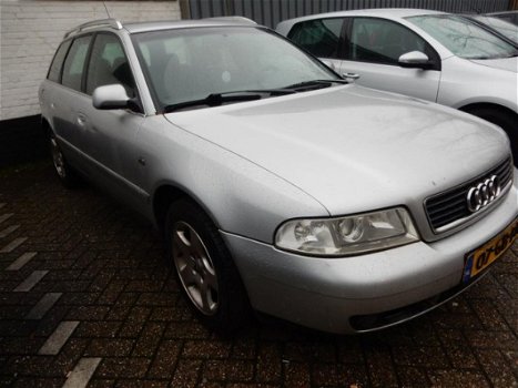 Audi A4 Avant - 1.6 Advance - 1