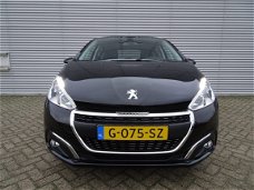 Peugeot 208 - 1.2 PureTech Allure / Navi / Climate / Camera / 16"LMV / DAB+