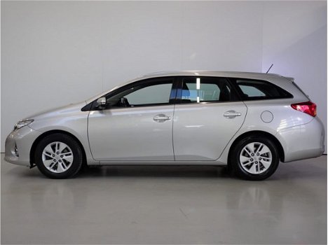 Toyota Auris Touring Sports - 1.8 Hybrid Aspiration | Navigatie | Licht metalen velgen | - 1