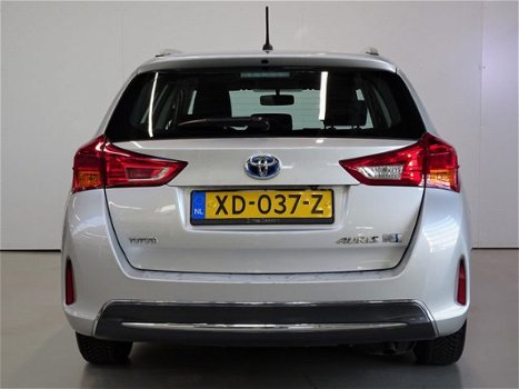 Toyota Auris Touring Sports - 1.8 Hybrid Aspiration | Navigatie | Licht metalen velgen | - 1