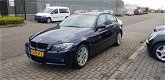 BMW 3-serie - 320i - 1 - Thumbnail