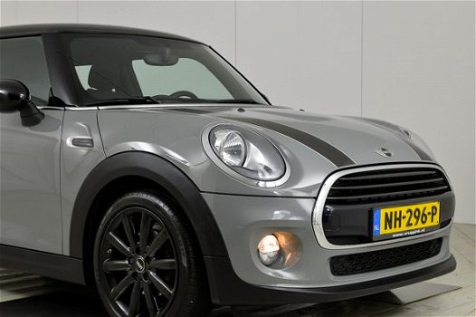 Mini Mini Cooper - 1.5 Business Mooie Looks Navi | PDC |Stoelverwarming - 1