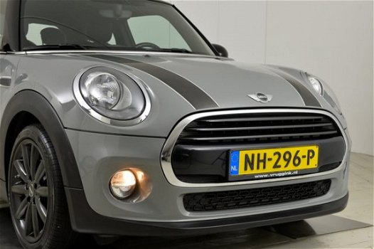 Mini Mini Cooper - 1.5 Business Mooie Looks Navi | PDC |Stoelverwarming - 1