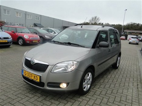 Skoda Roomster - 1.2 Style Airco nette auto met boekjes - 1