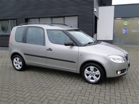 Skoda Roomster - 1.2 Style Airco nette auto met boekjes - 1