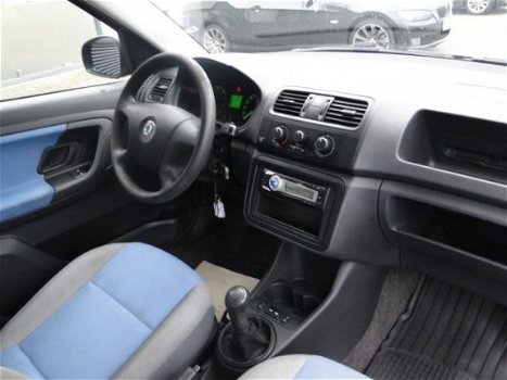 Skoda Roomster - 1.2 Style Airco nette auto met boekjes - 1